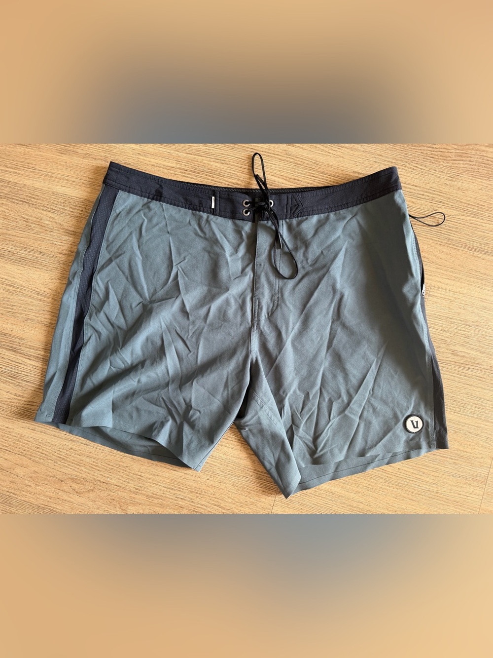 Vuori Peak Boardshorts Size 36